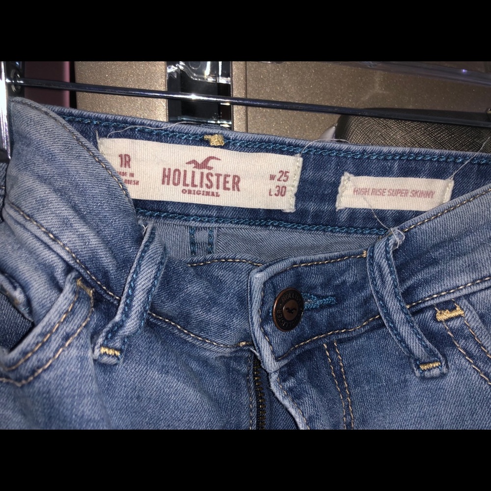 Hollister jeans